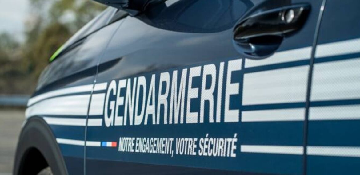 Les forces de l’ordre françaises sont intervenues dans 400 000 cas de violence domestique en 2022 : ministre